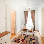 Casa Petra